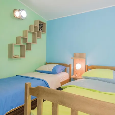 Five-bedroom In Vinjani Donji *